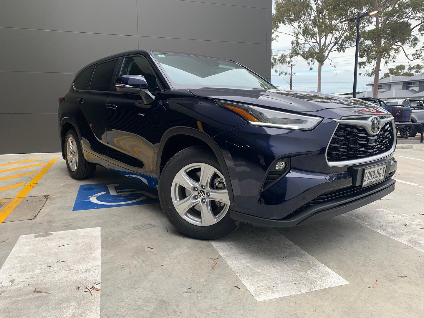 2024 Demo Toyota Kluger