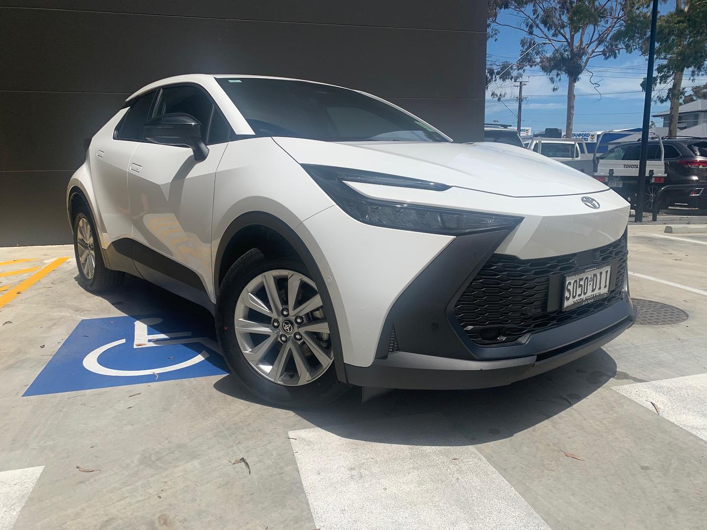 2025 Demo Toyota C-HR