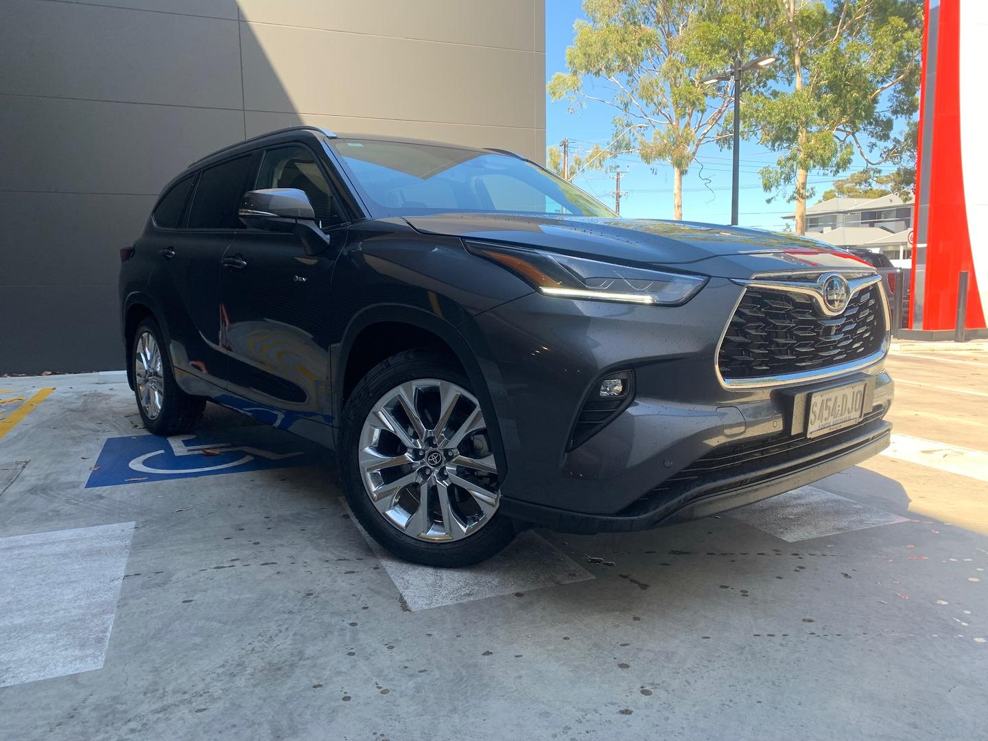 2025 Demo Toyota Kluger