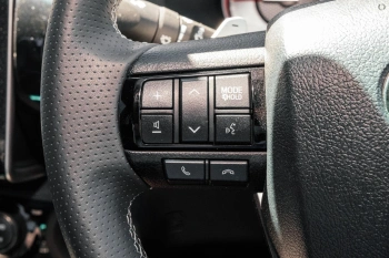 2025 New Toyota Hilux