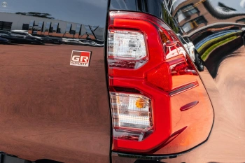 2025 New Toyota Hilux