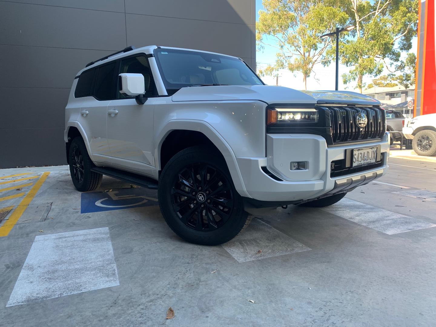 2025 Demo Toyota Landcruiser Prado