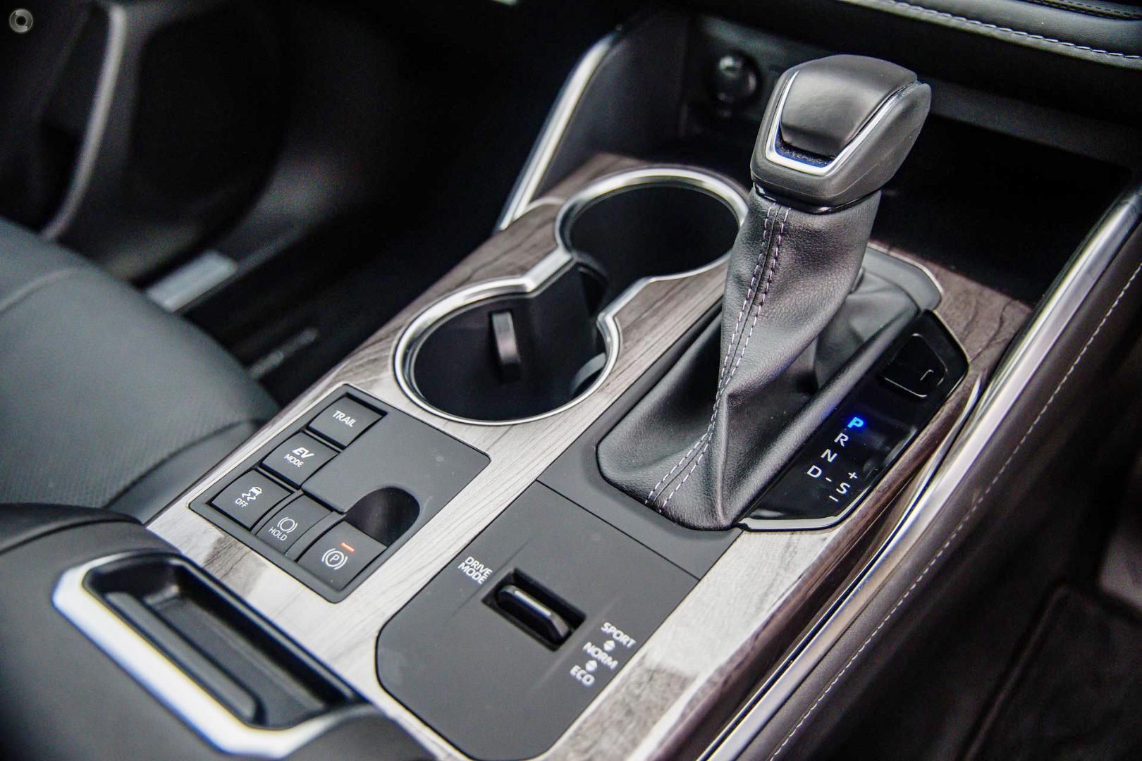 2025 New Toyota Kluger