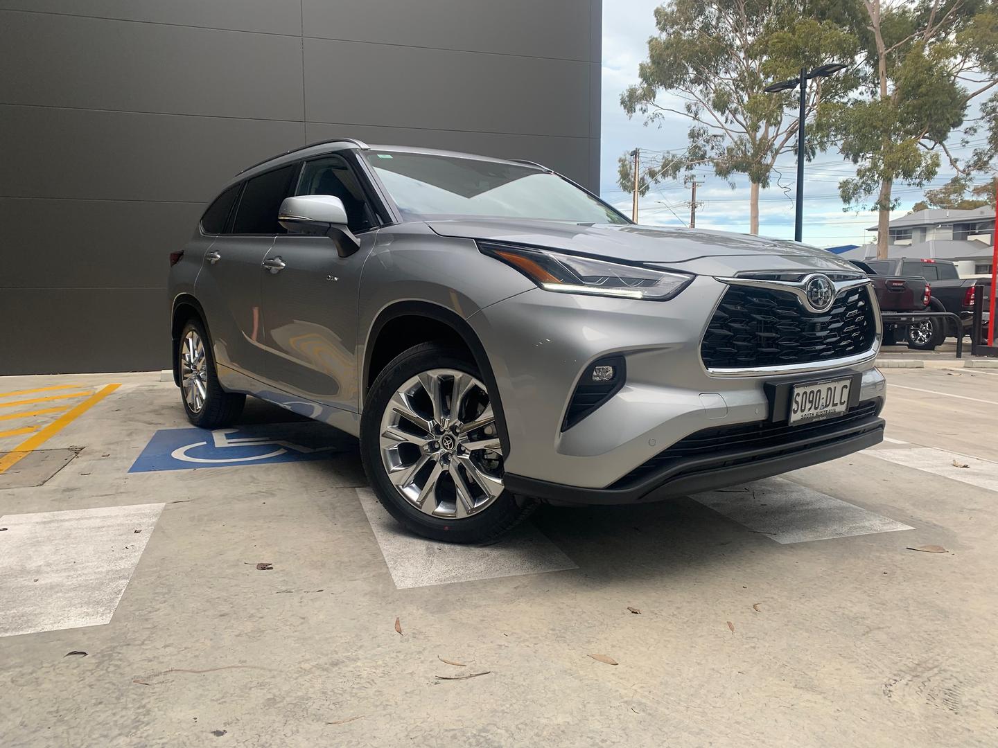 2025 Demo Toyota Kluger
