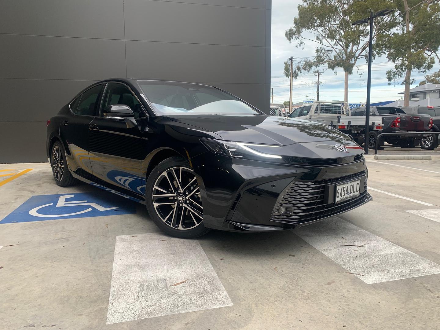 2025 Demo Toyota Camry
