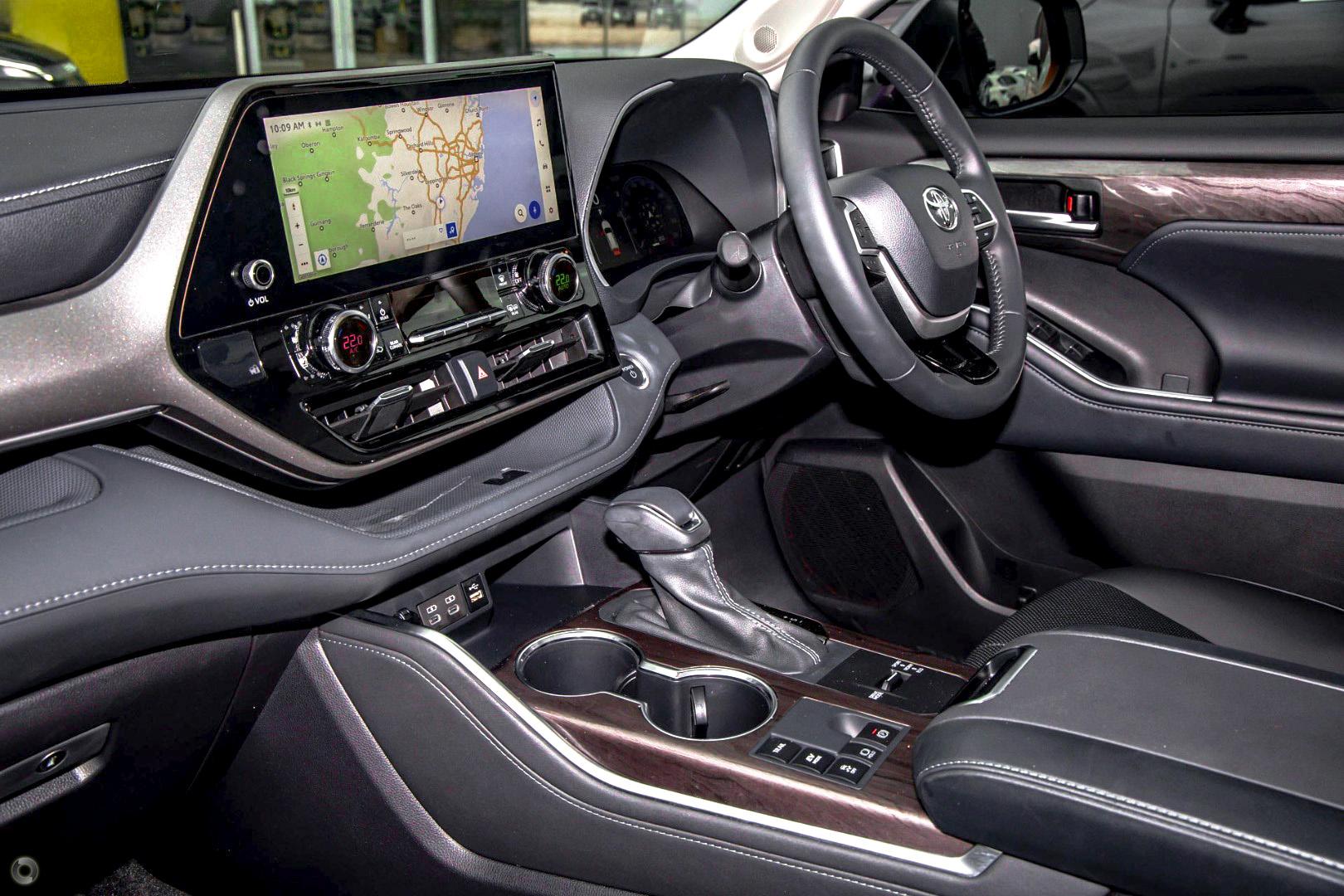 2025 New Toyota Kluger