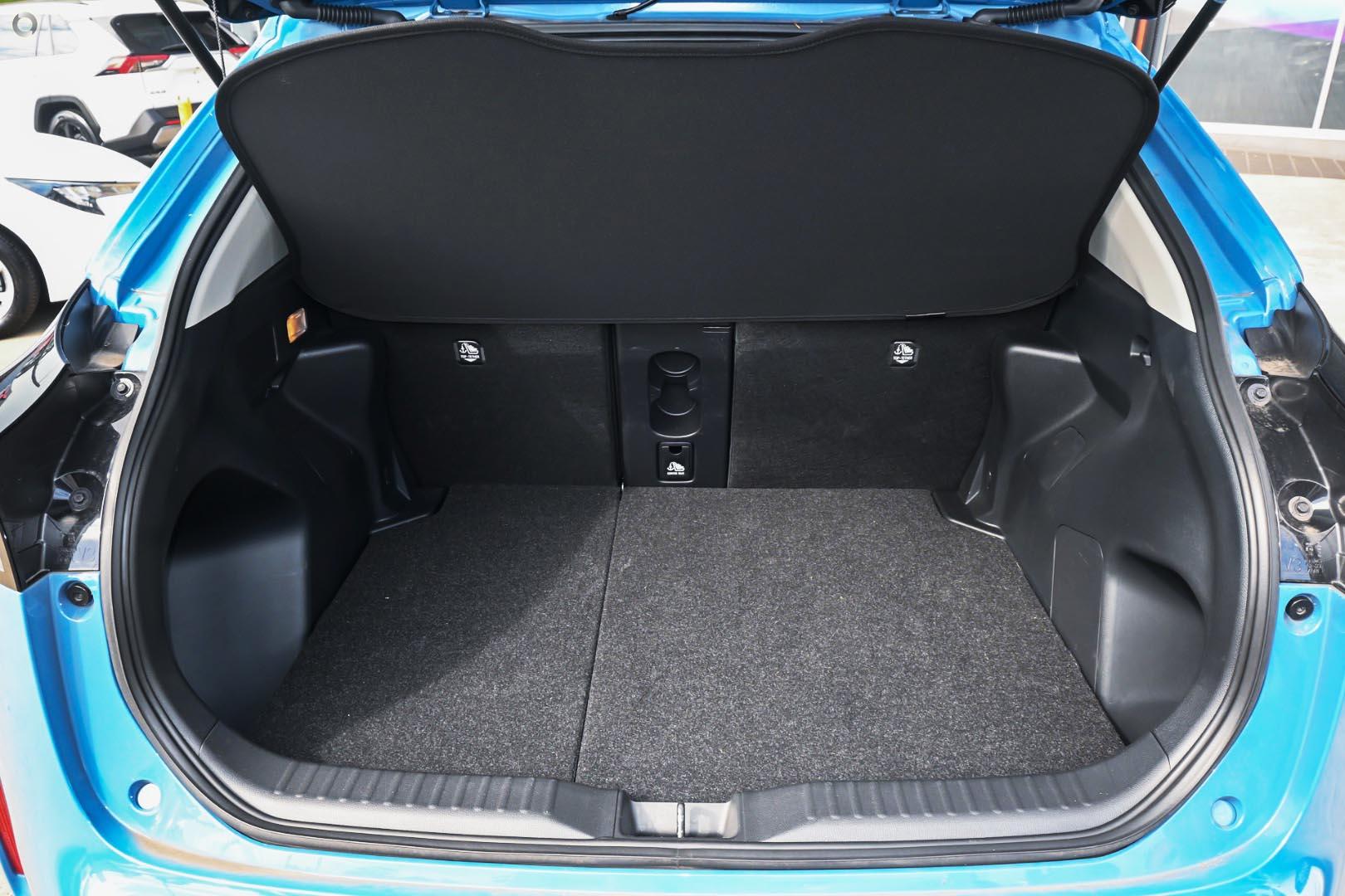 2025 New Toyota Yaris Cross