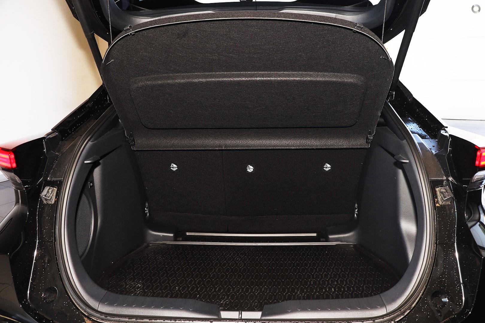 2025 New Toyota C-HR