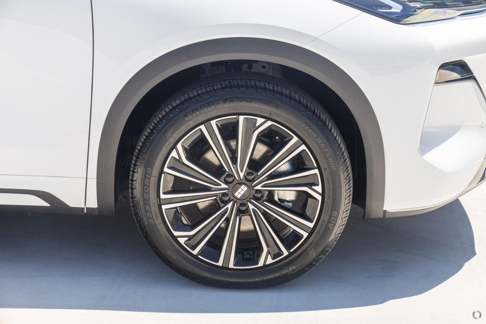2026 New Geely Starray EM-i