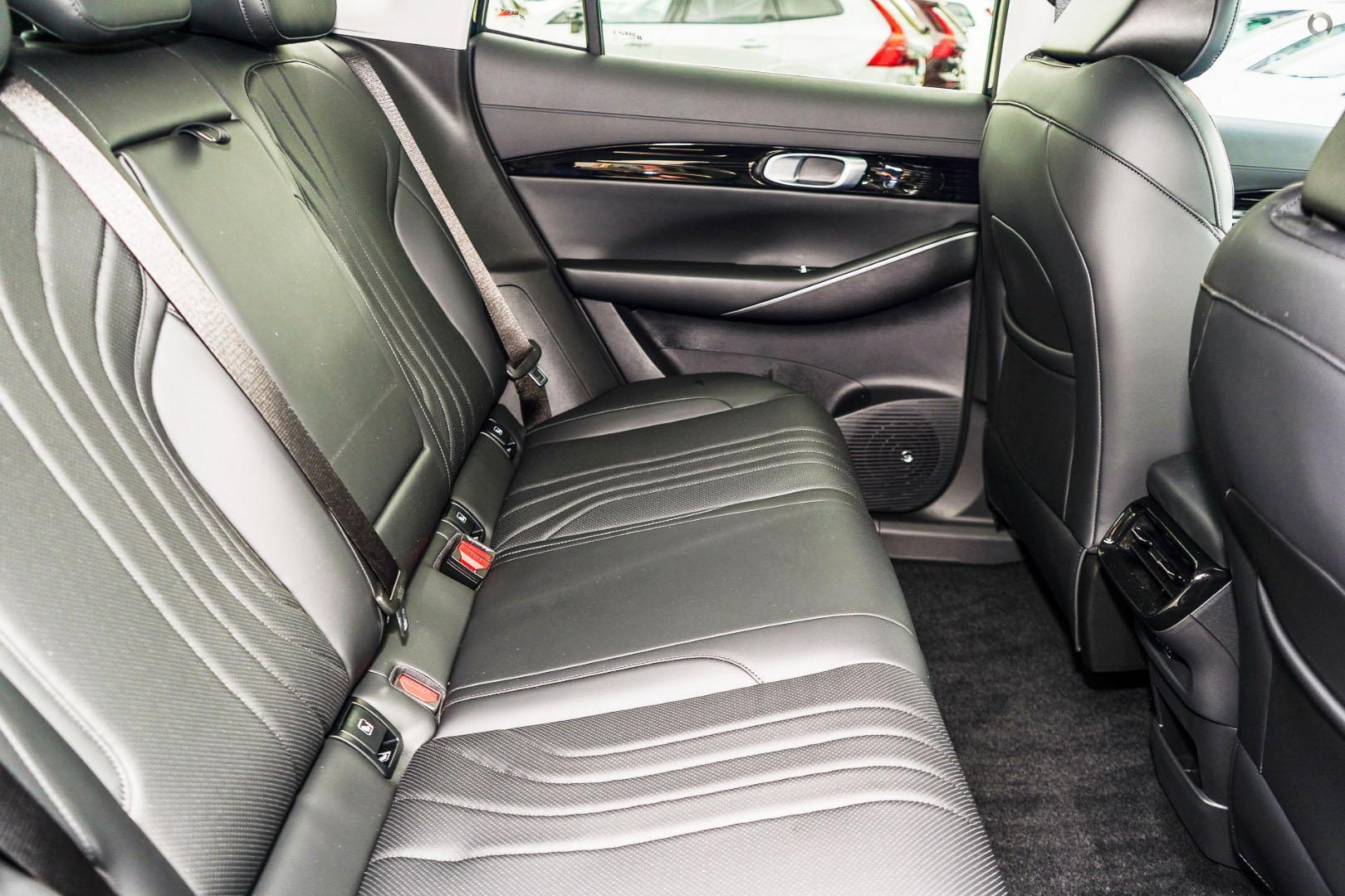 2026 New Geely Starray EM-i