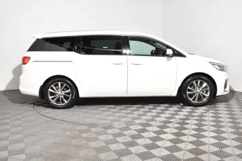 2020 Used Kia Carnival