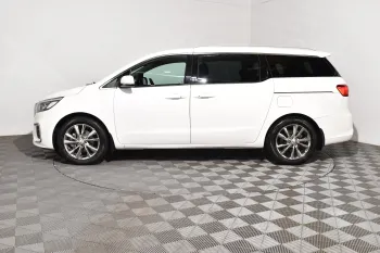 2020 Used Kia Carnival