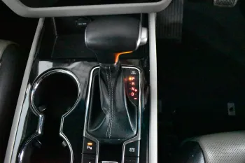 2020 Used Kia Carnival