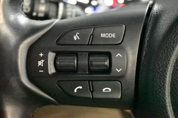 2020 Used Kia Carnival