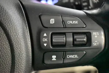 2020 Used Kia Carnival