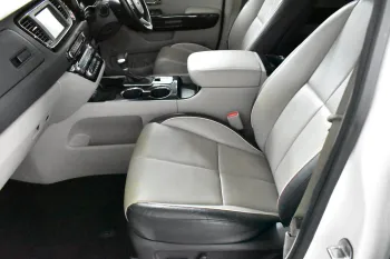 2020 Used Kia Carnival