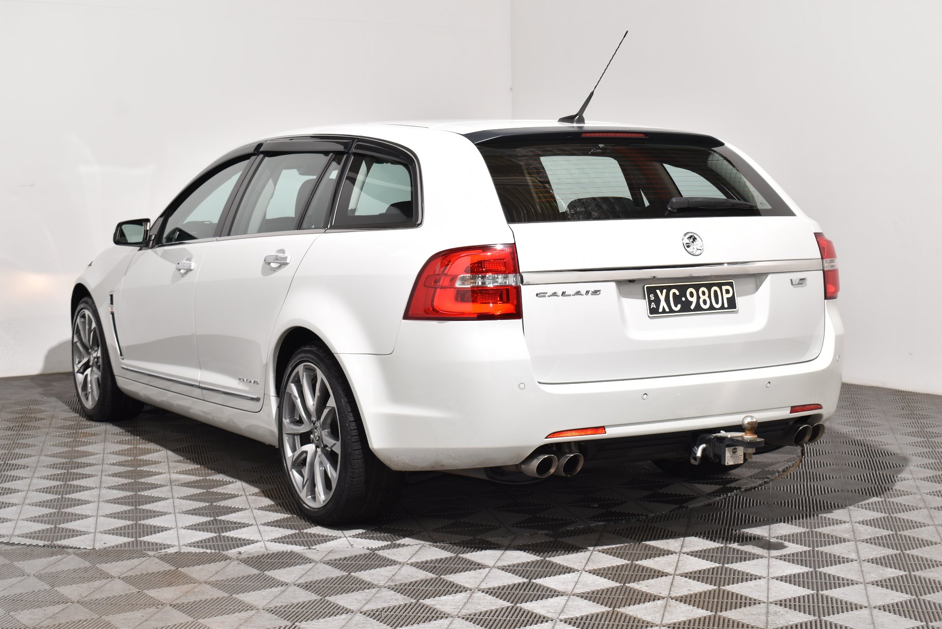 2017 Used Holden Calais