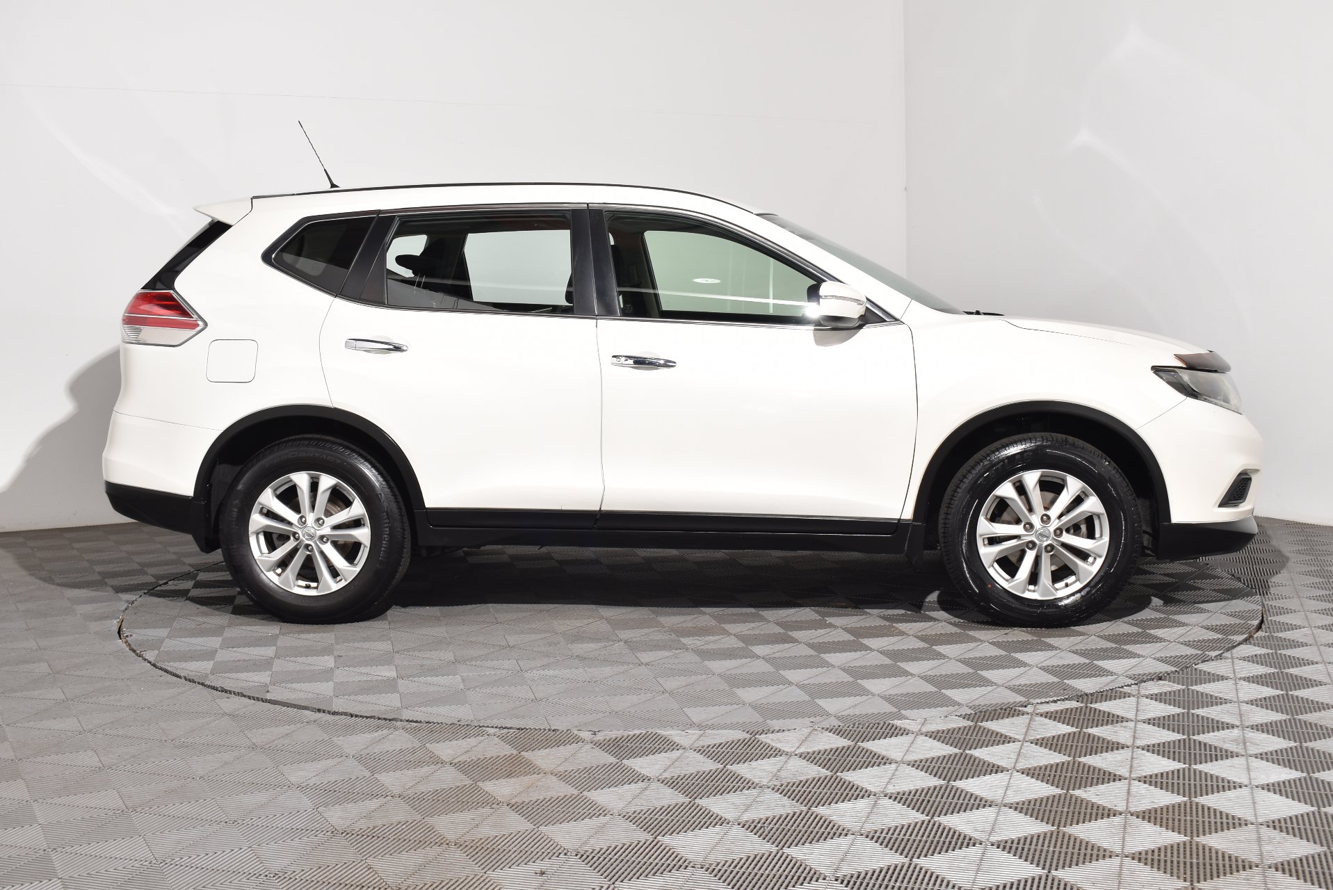 2016 Used Nissan X-TRAIL