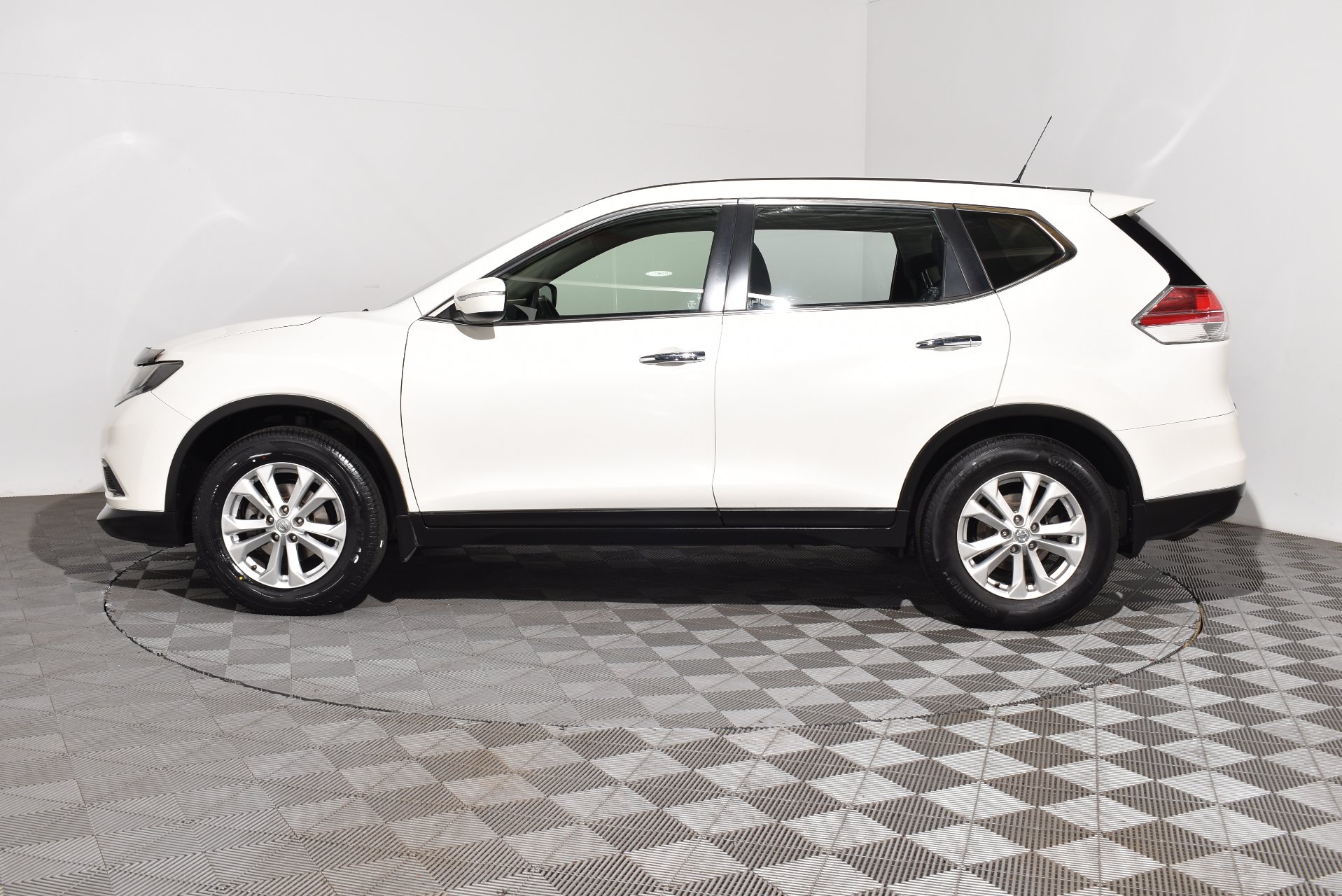 2016 Used Nissan X-TRAIL