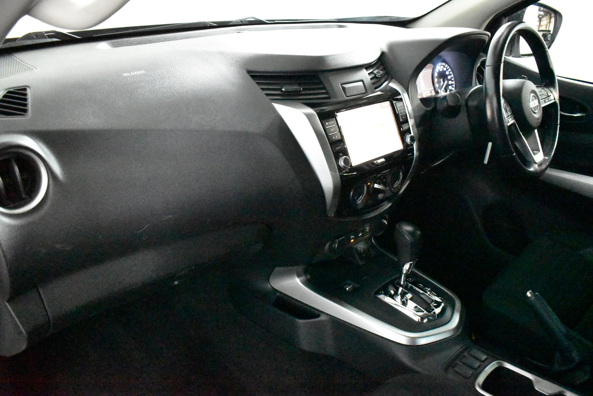 2021 Used Nissan Navara