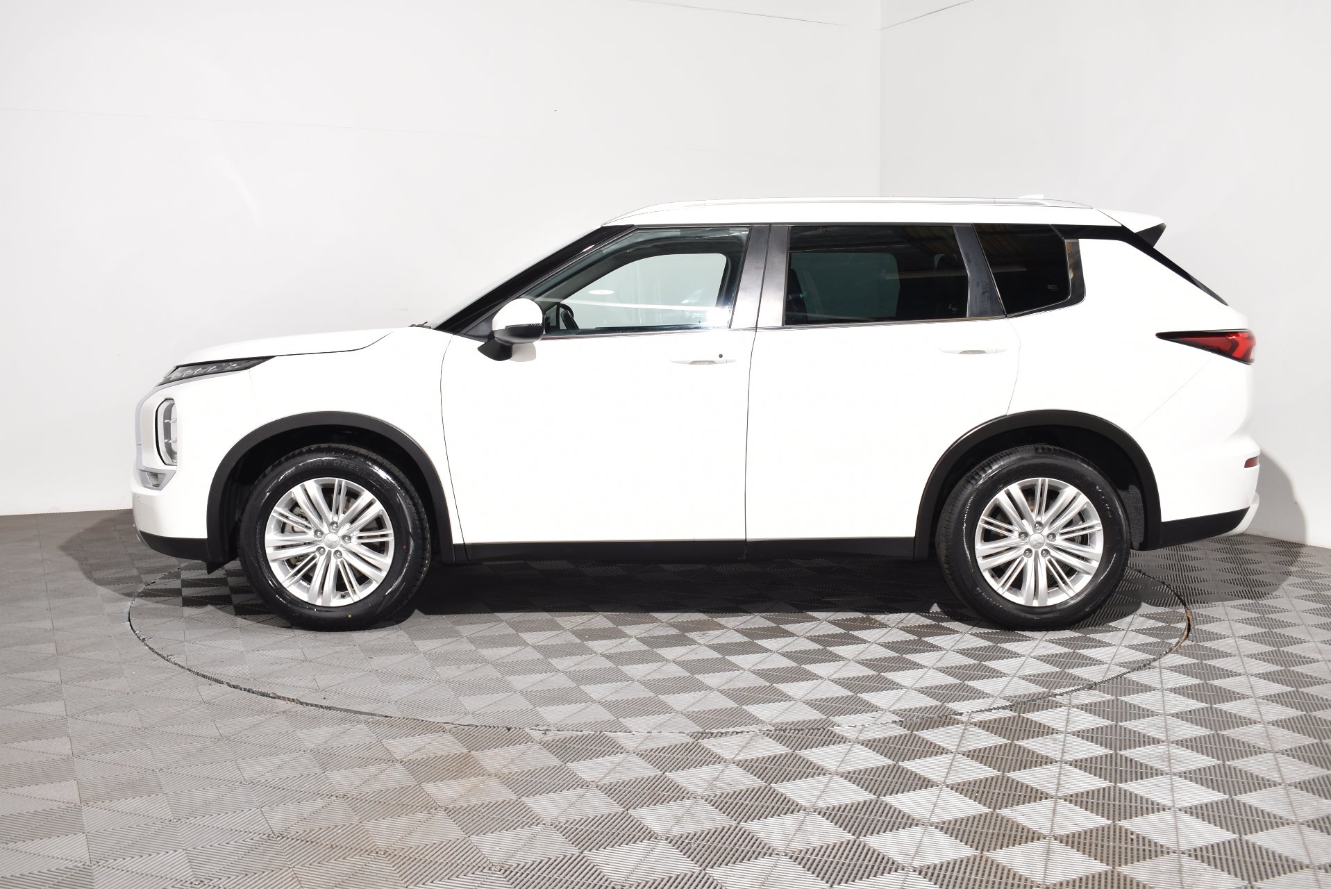 2022 Used Mitsubishi Outlander