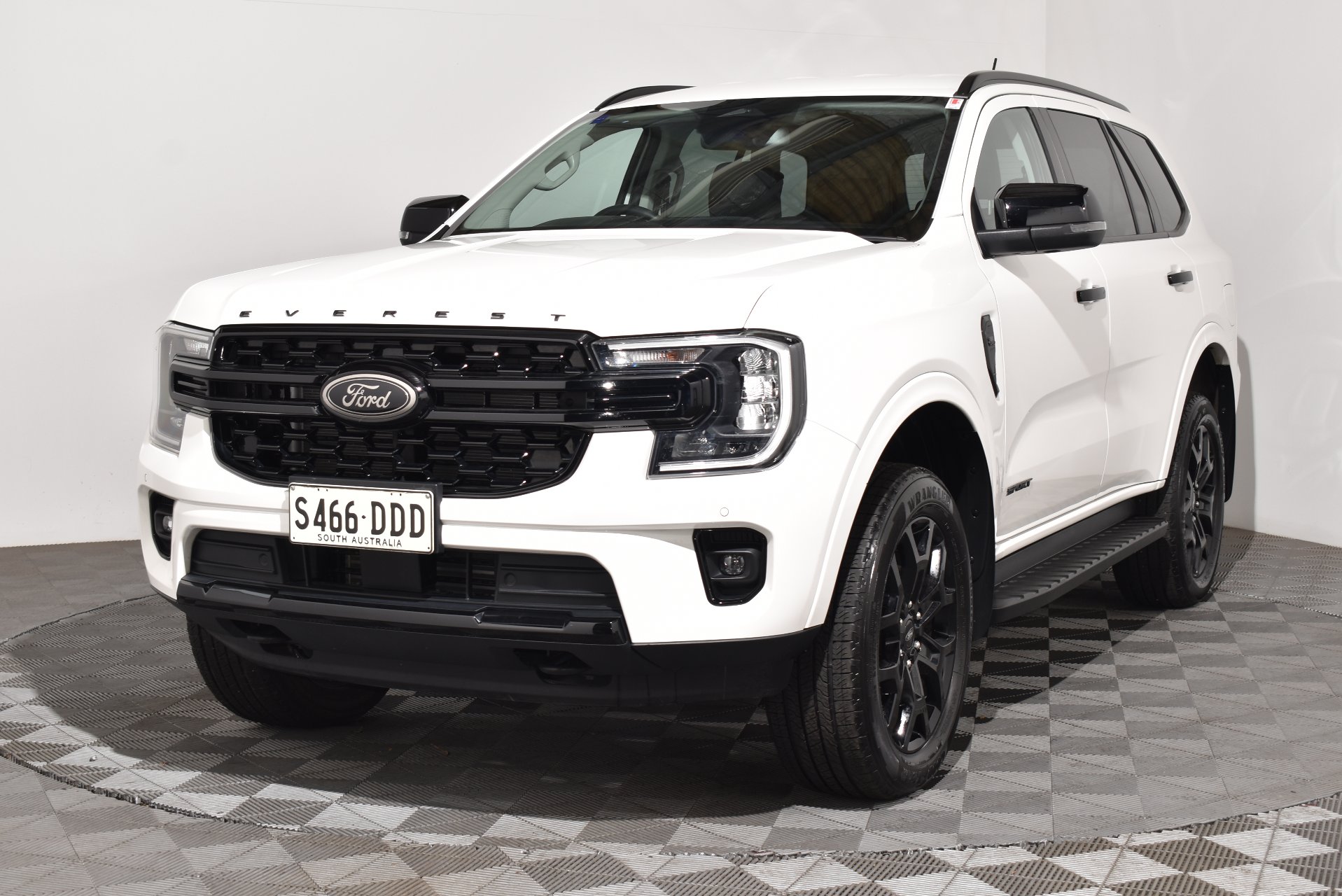2024 Used Ford Everest