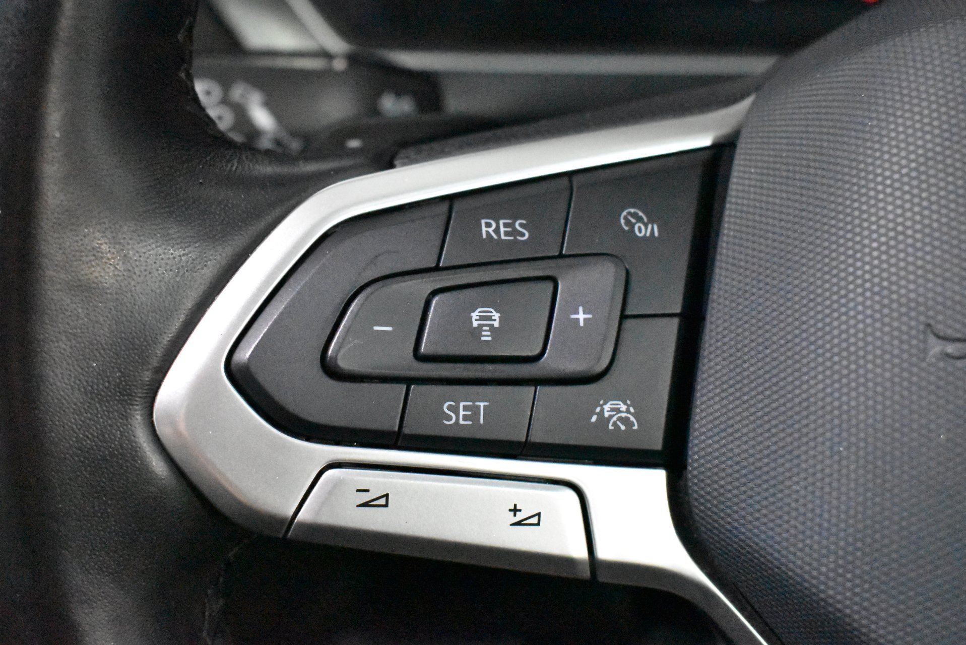 2023 Used Volkswagen Tiguan