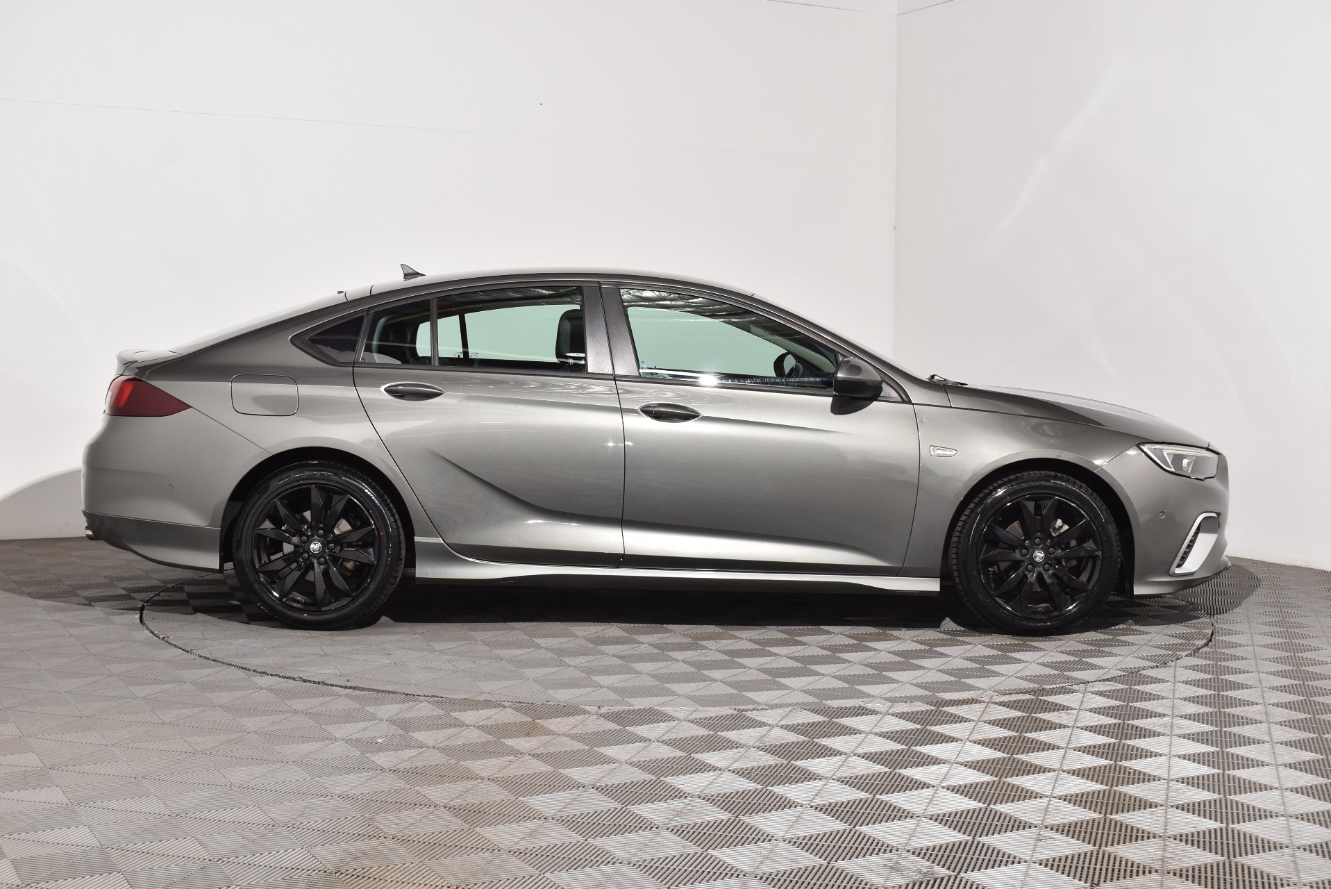 2018 Used Holden Commodore