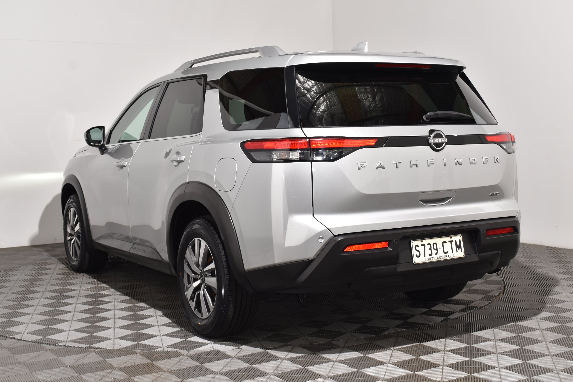 2022 Used Nissan Pathfinder