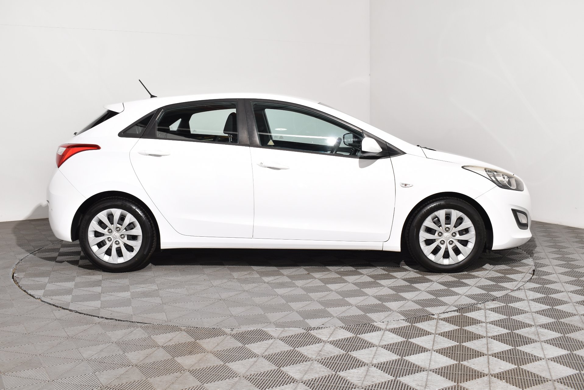 2016 Used Hyundai i30