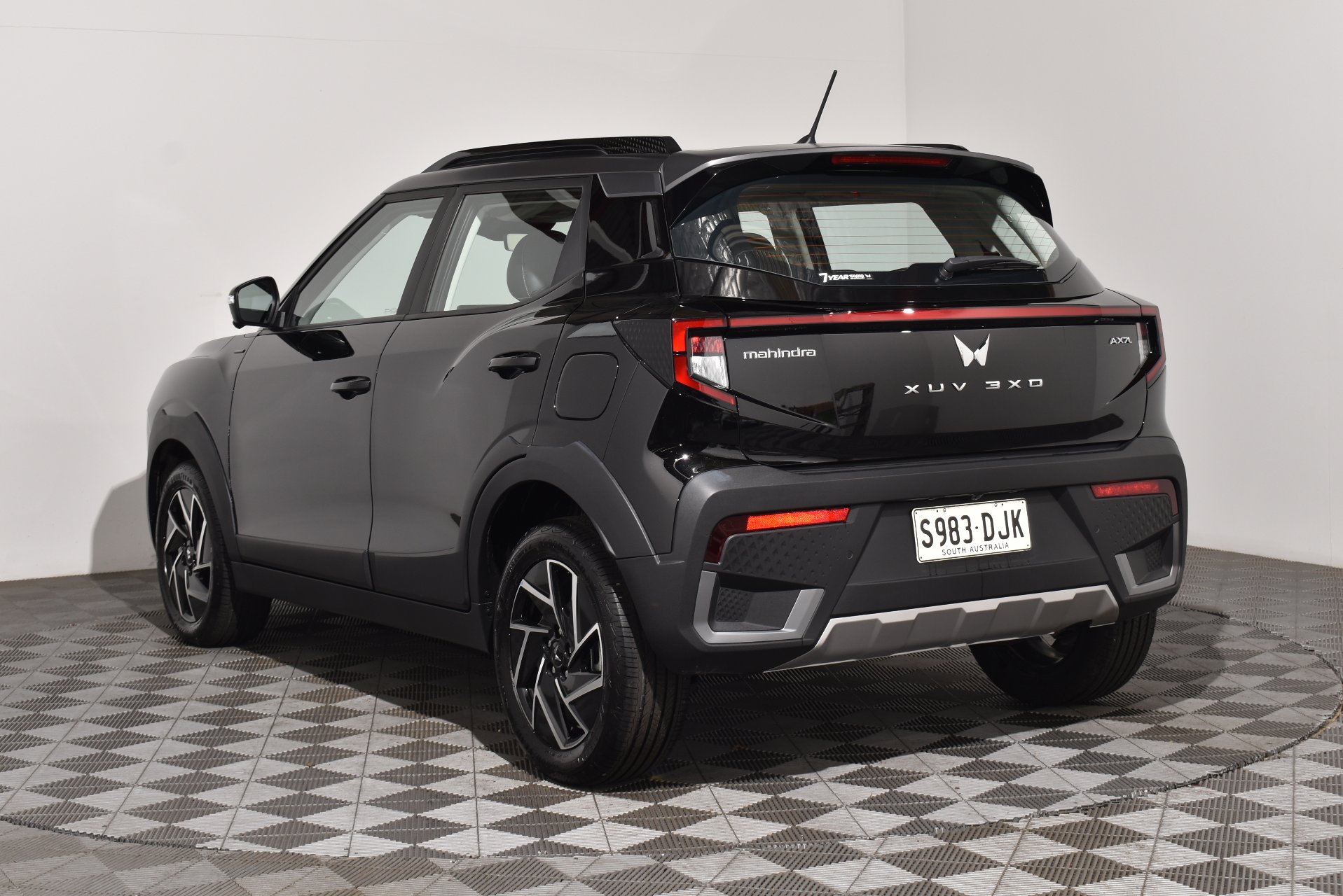 2025 Used Mahindra XUV3XO