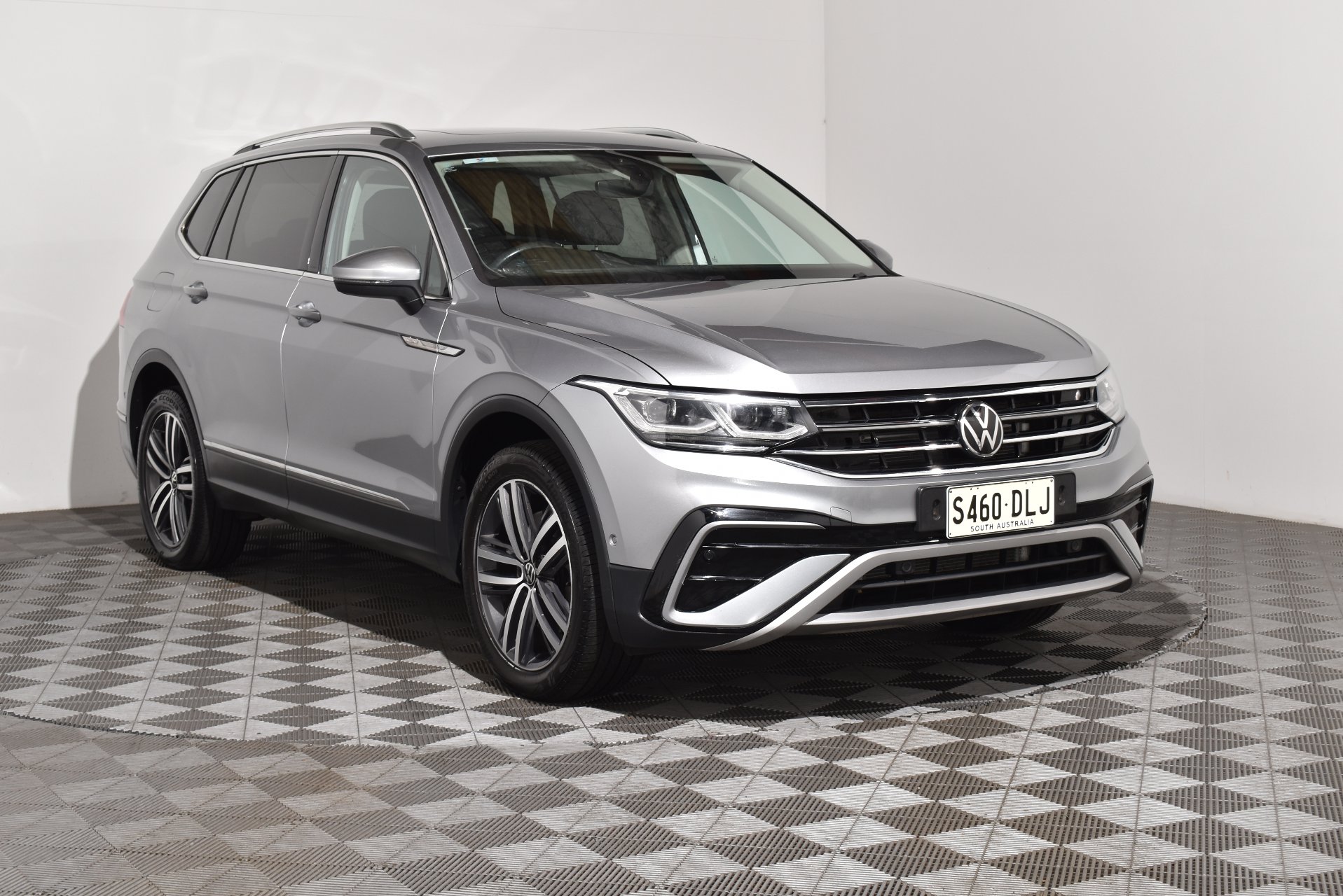 2023 Used Volkswagen Tiguan
