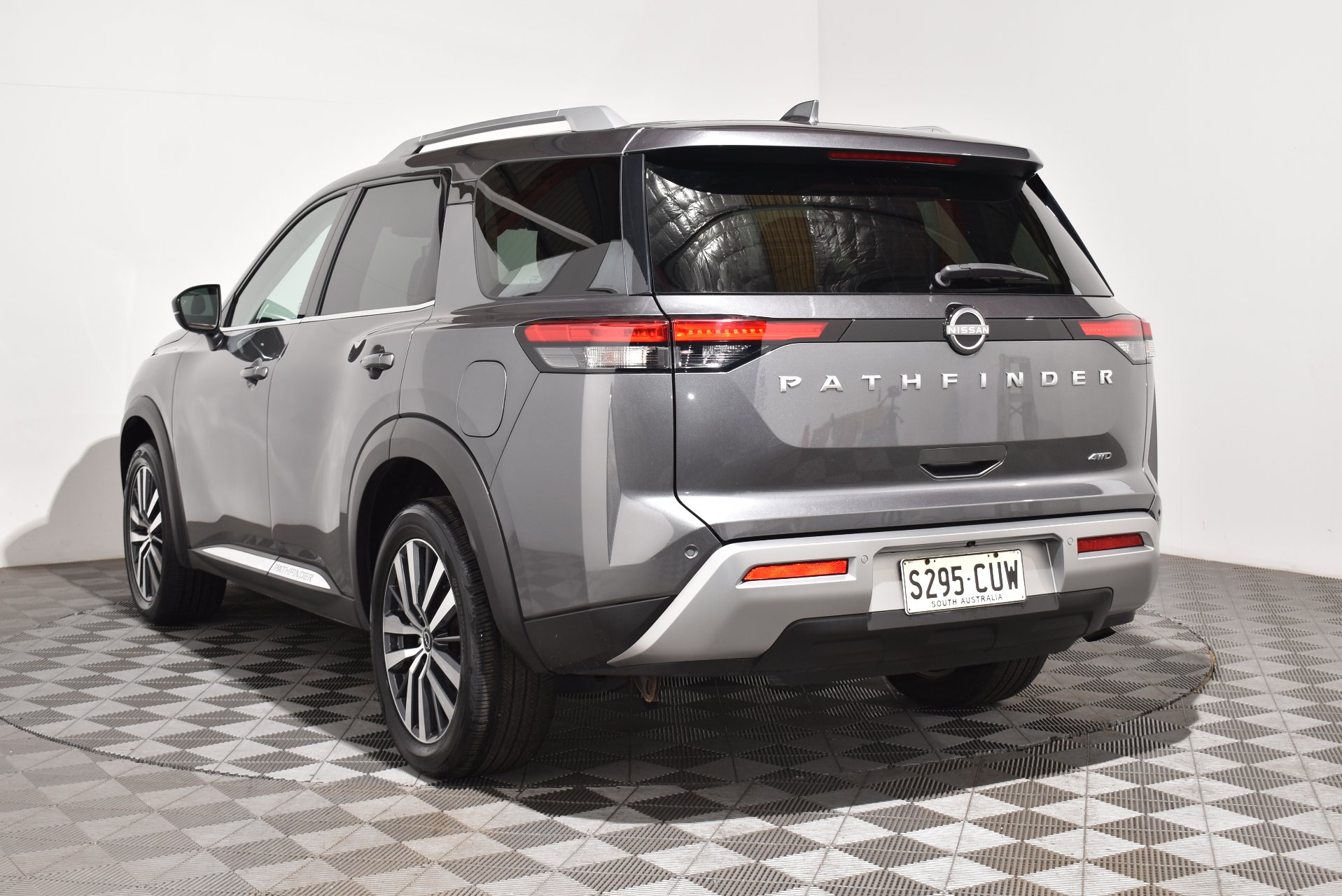 2022 Used Nissan Pathfinder