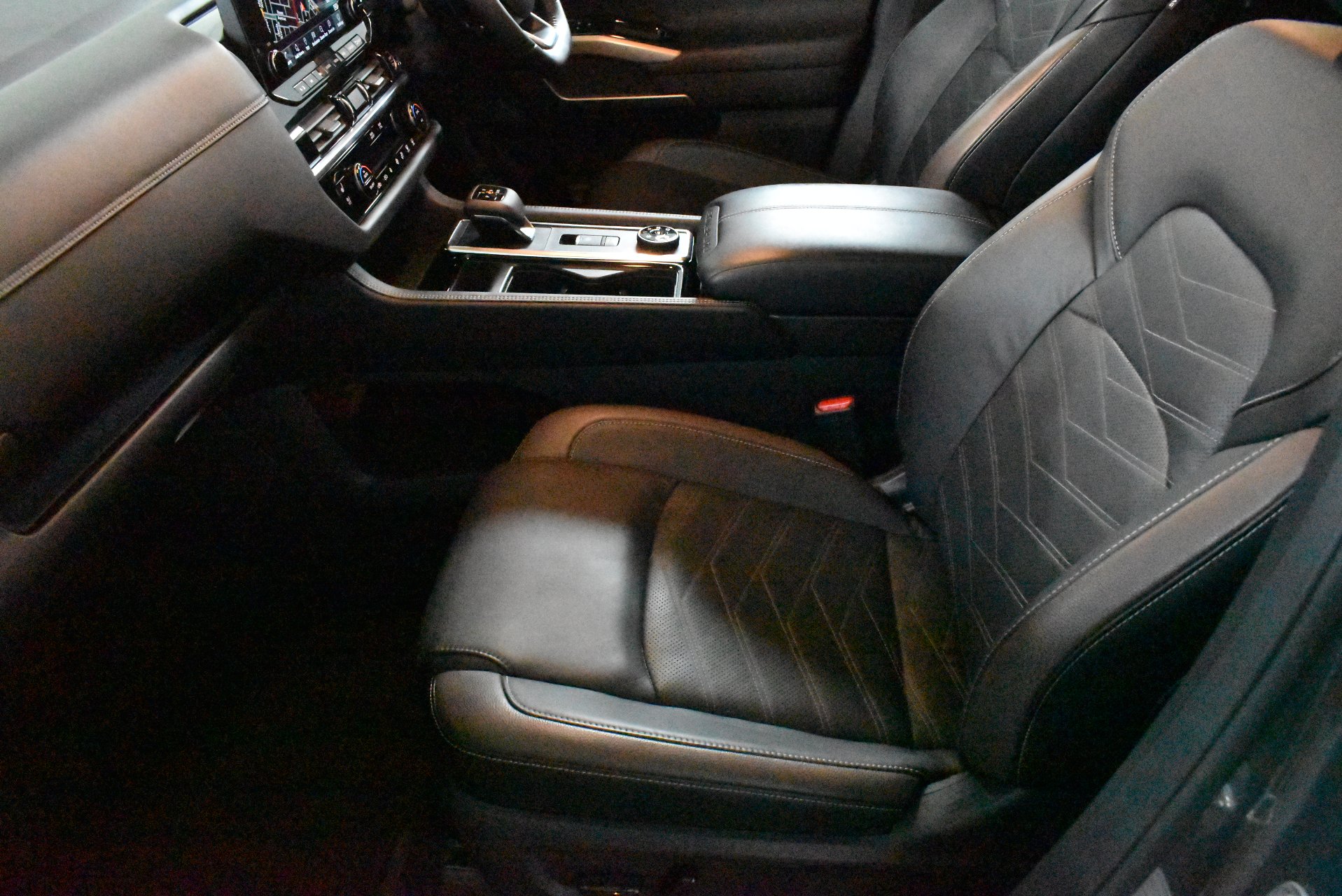 2022 Used Nissan Pathfinder