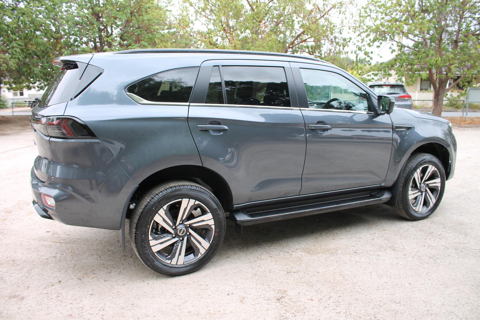 2025 Demo Isuzu MU-X