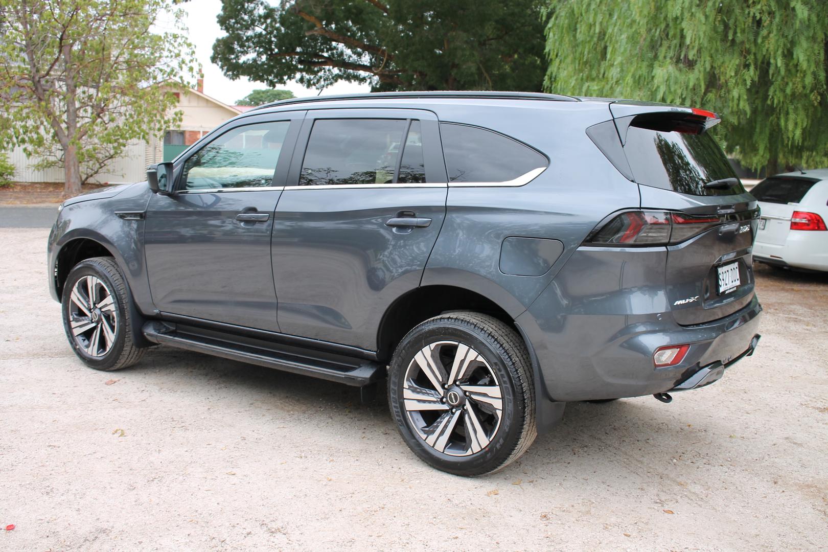 2025 Demo Isuzu MU-X