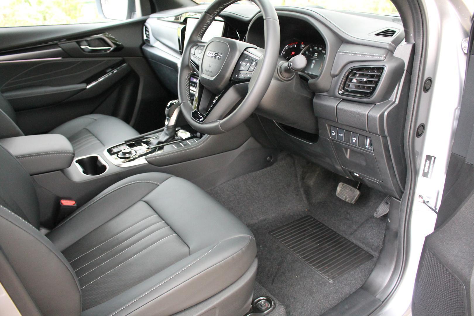 2025 Demo Isuzu MU-X