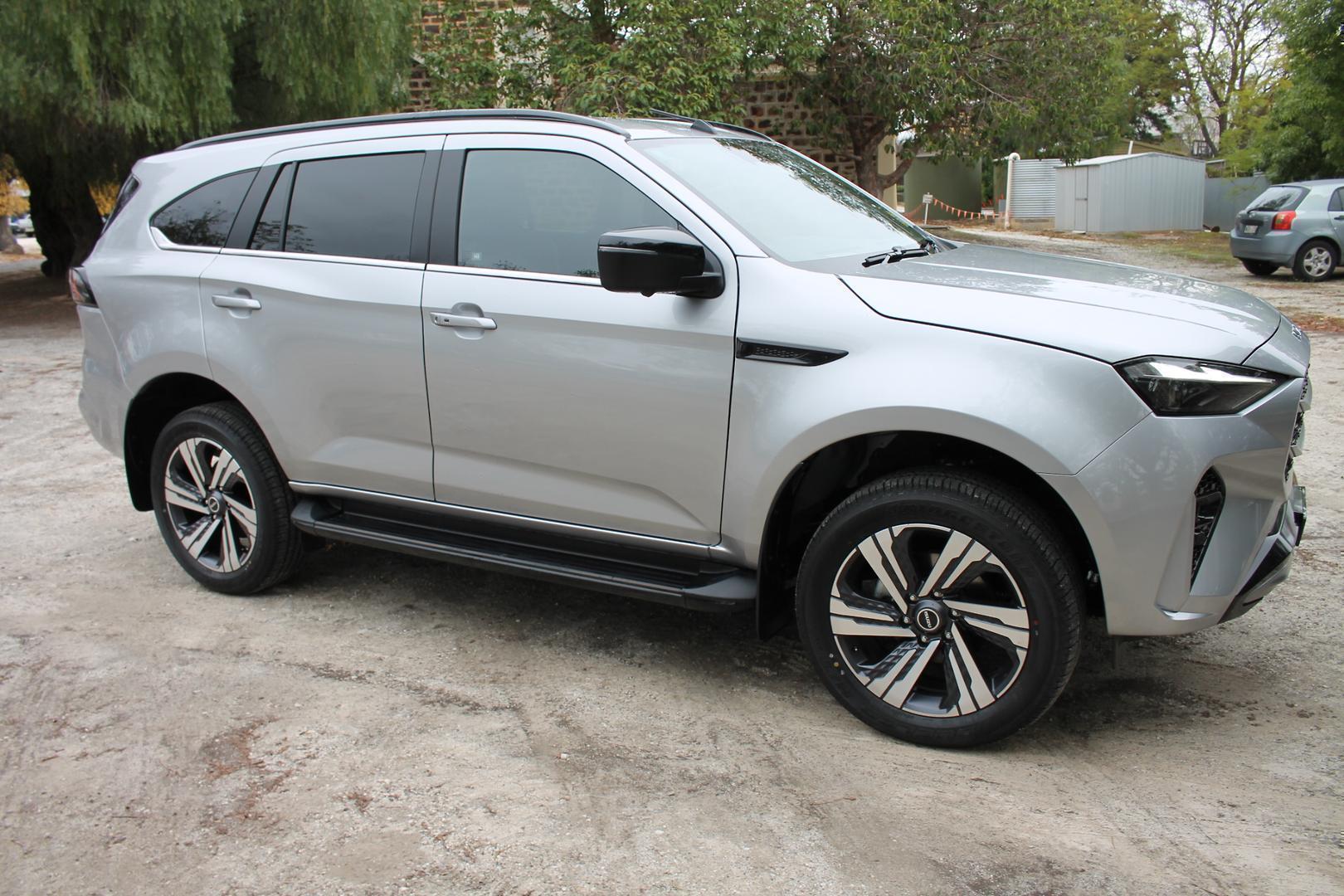 2025 Demo Isuzu MU-X