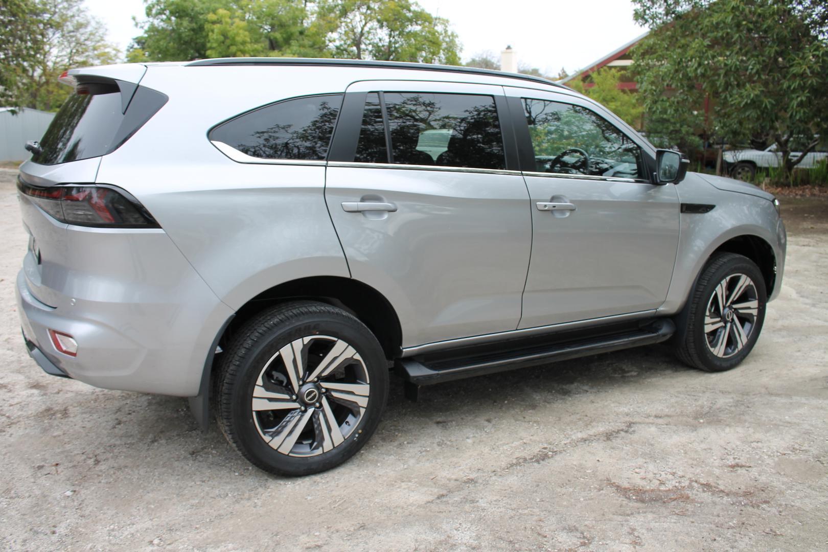 2025 Demo Isuzu MU-X