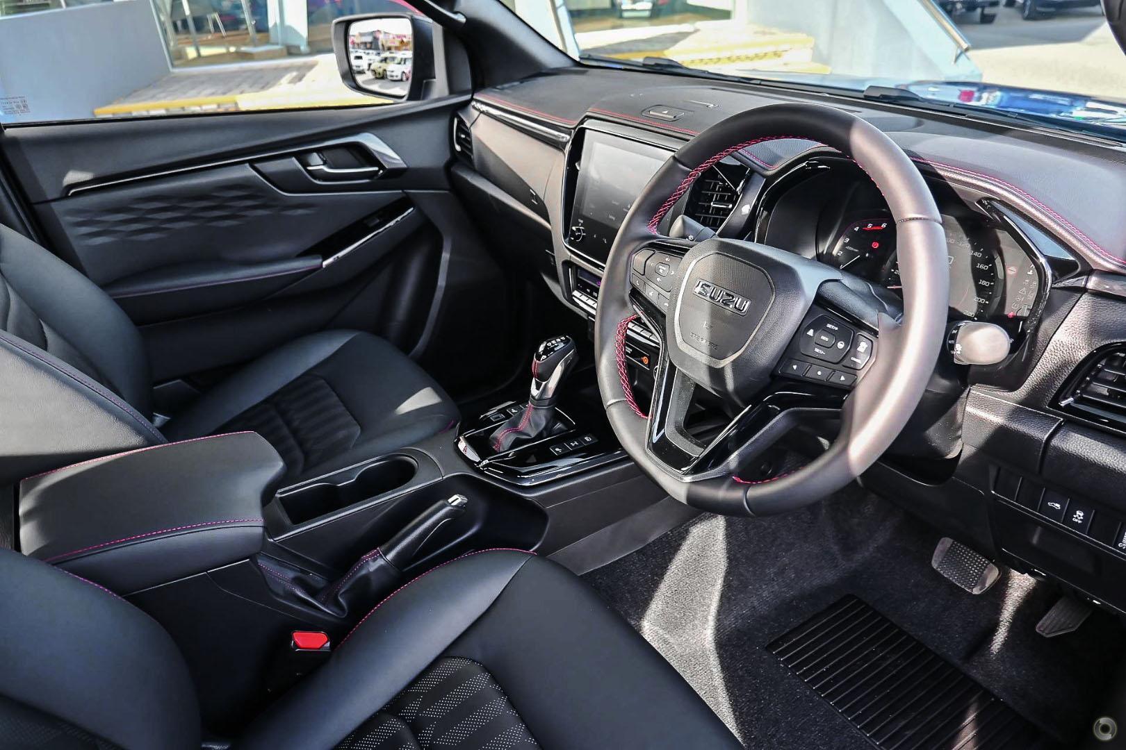 2025 New Isuzu D-MAX
