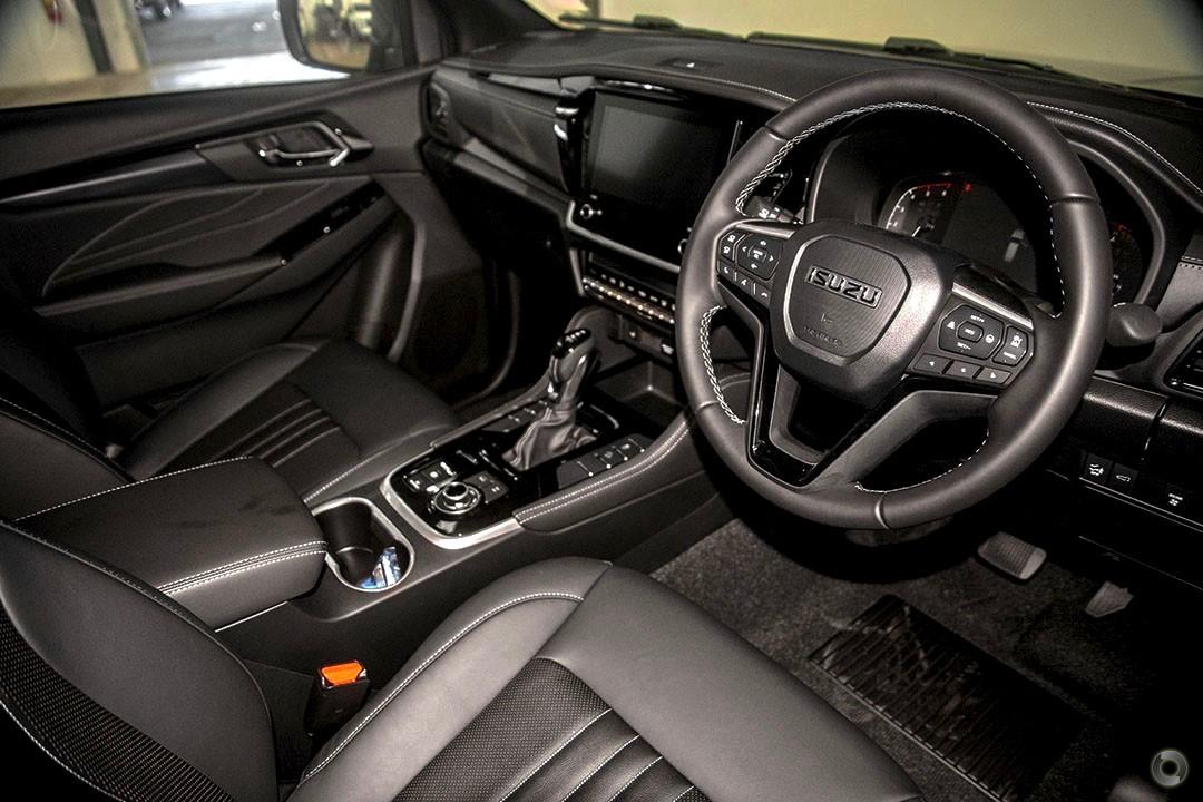 2025 New Isuzu MU-X
