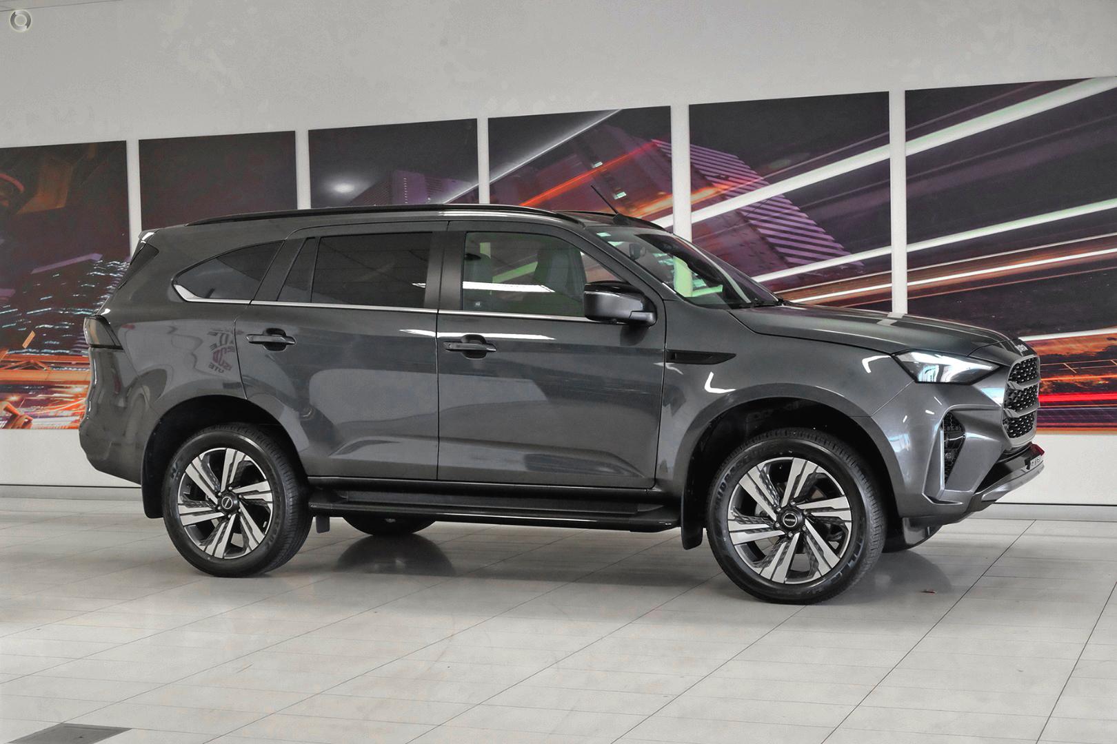 2025 New Isuzu MU-X
