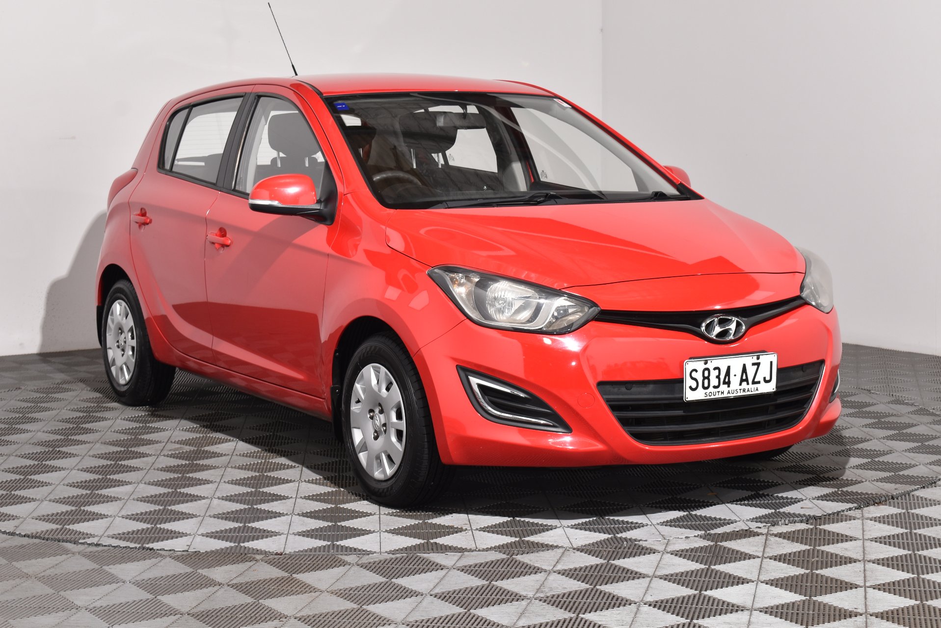 2013 Used Hyundai i20