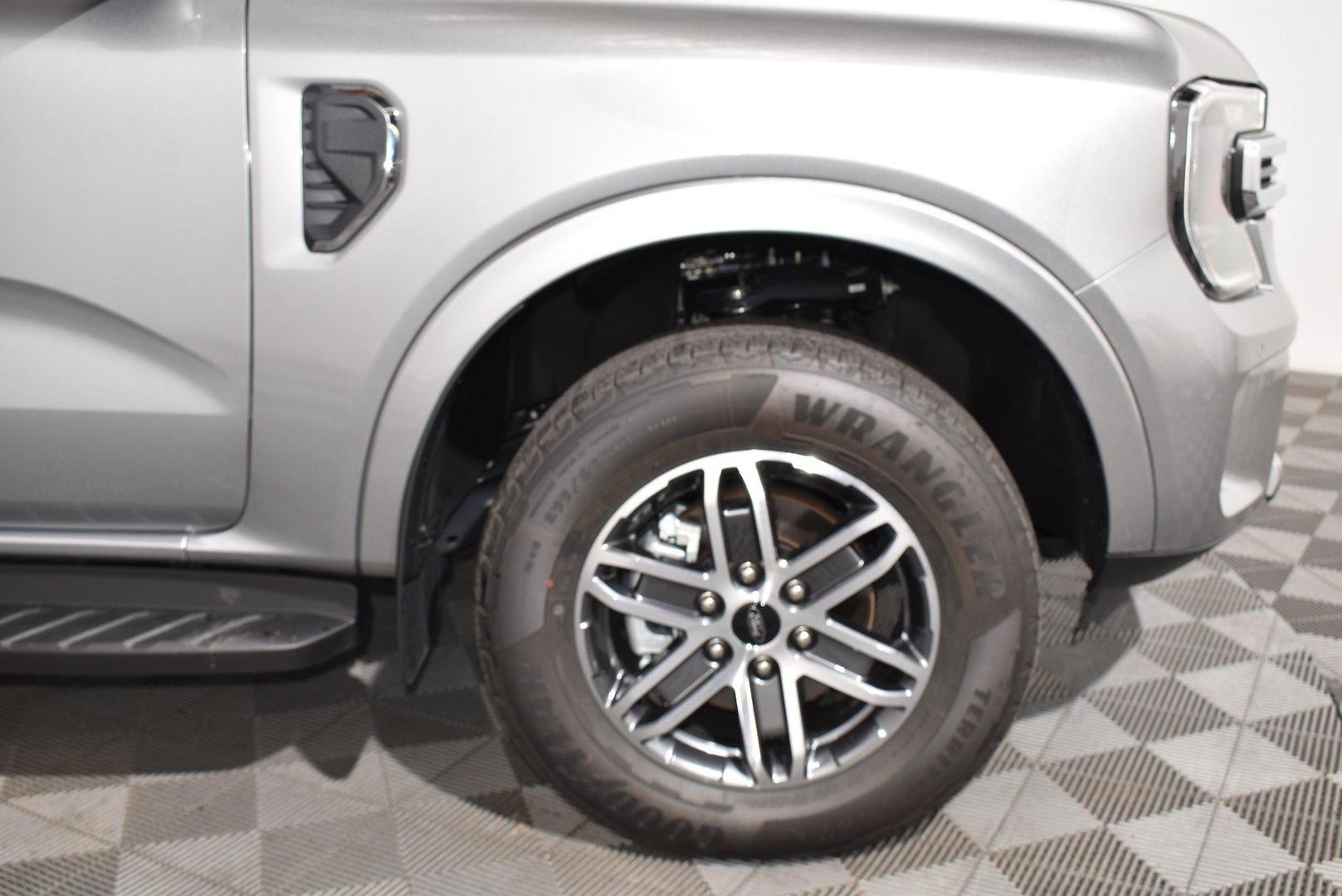 2025 Used Ford Everest