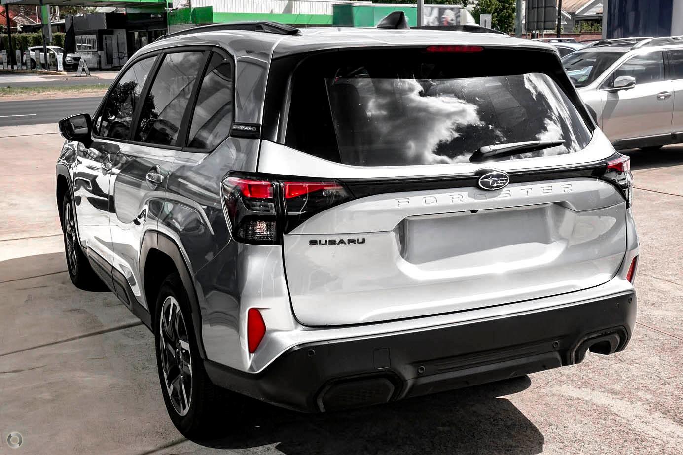 2025 New Subaru Forester