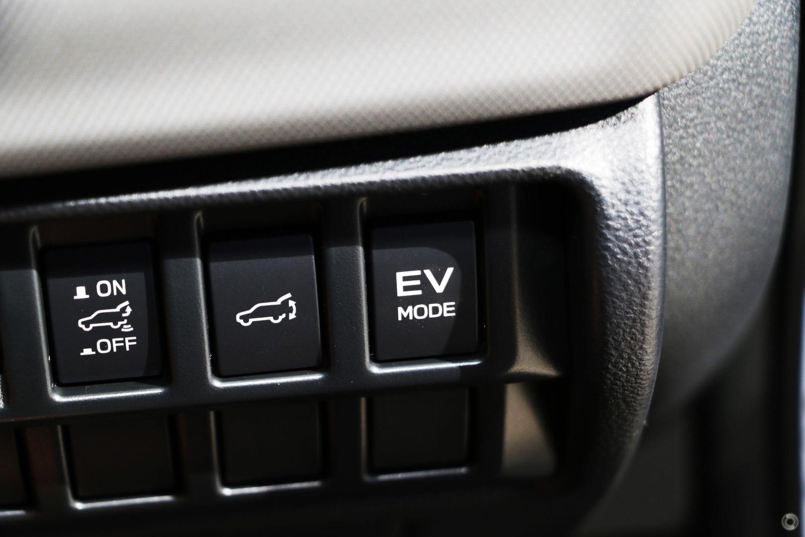 2025 New Subaru Forester