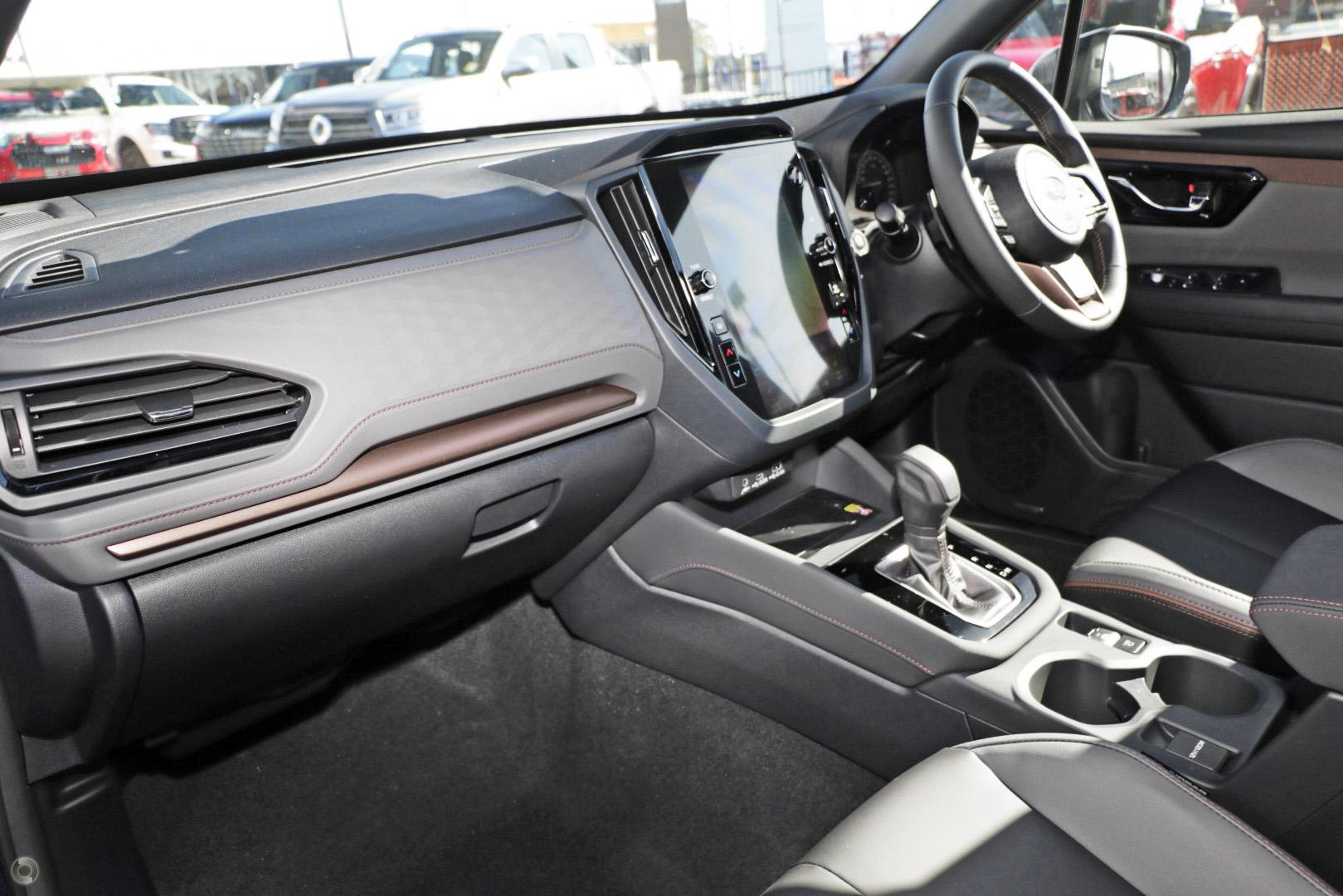 2025 New Subaru Forester