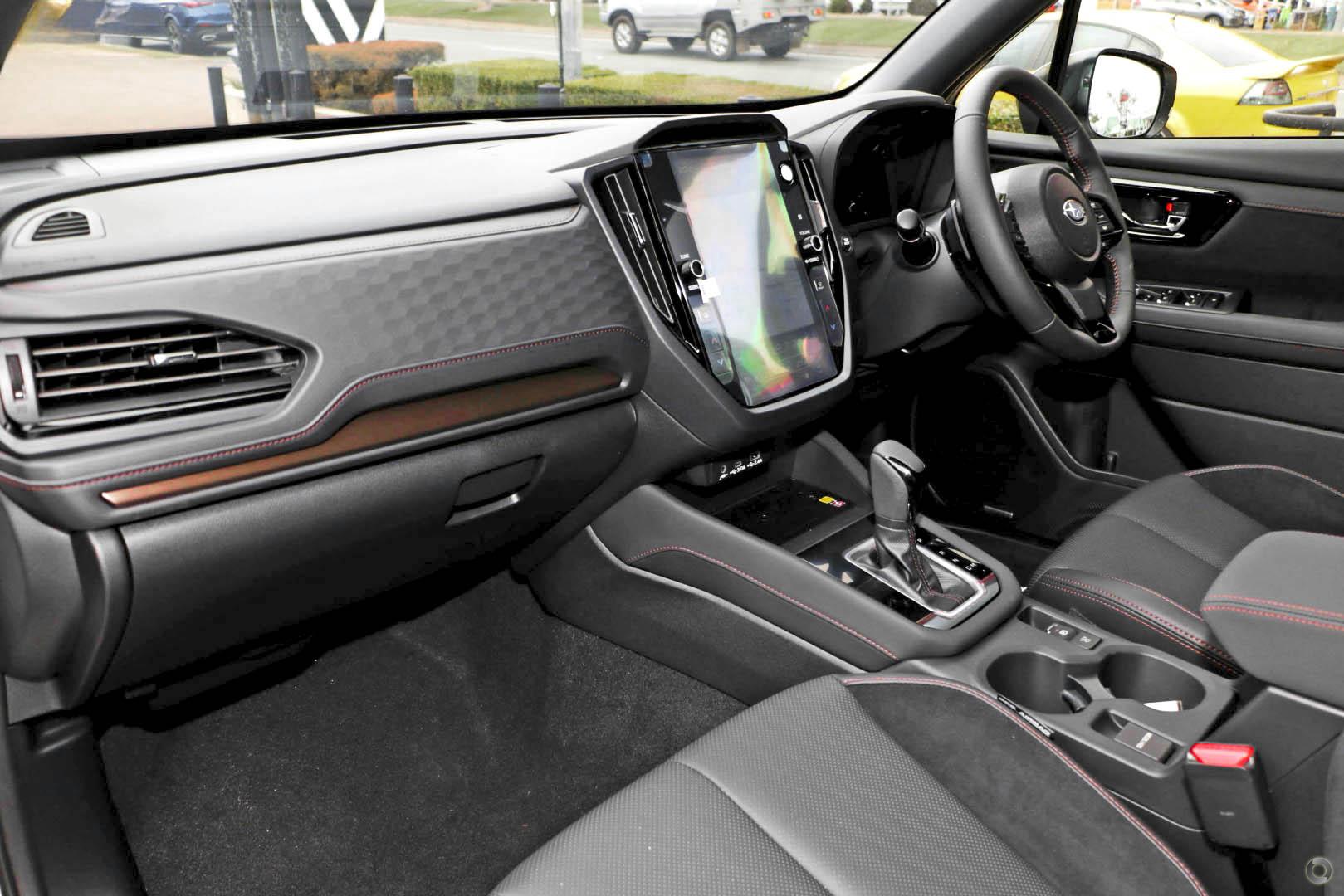 2025 New Subaru Forester