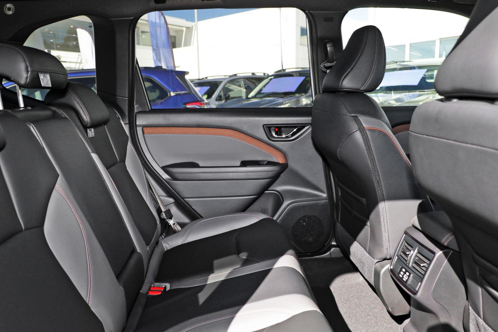 2025 New Subaru Forester