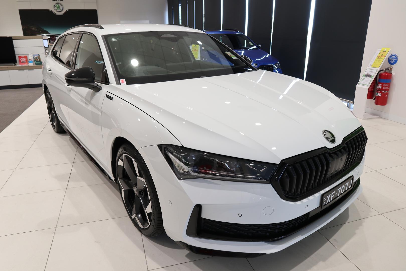 2025 Demo SKODA Superb
